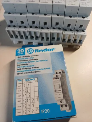 FINDER Relé de Impulso Modular 20.23.9.012.0000