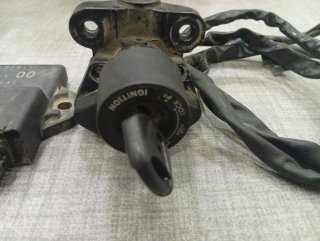 Centralina e blocchetto accensione Yamaha FZ6