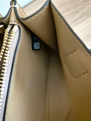Bolso Michael Kors Mediano Beige y Dorado