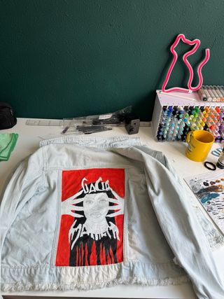 Chaqueta Lady Gaga Mayhem pintada a mano