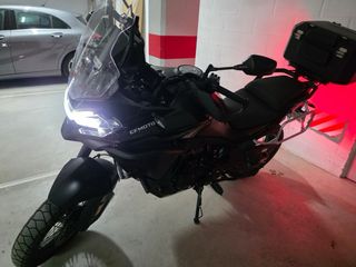 CFMOTO MT800 explore