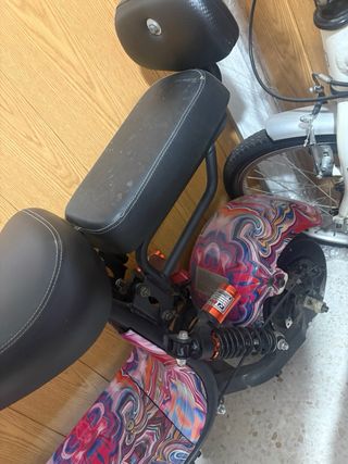 Patin de bateria con diseño psicodelico