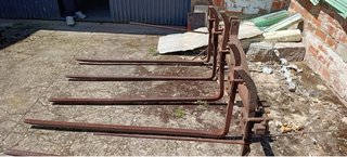 Horquilla recogesarmientos agrícola para tractor