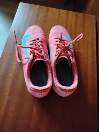 Zapatillas Fútbol Nike Talla 39
