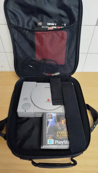 Console PlayStation 1 con Giochi