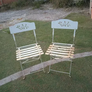 Juego de 2 Sillas de Hierro Blancas