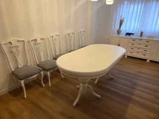 Mesa de comedor extensible blanca