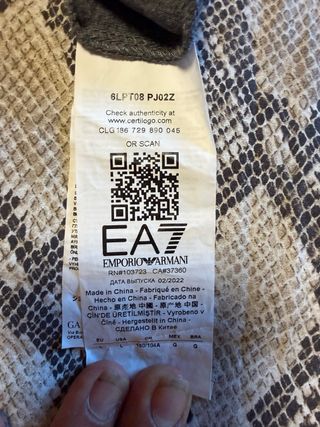 Camiseta EA7 Emporio Armani Hombre Negra y Gris