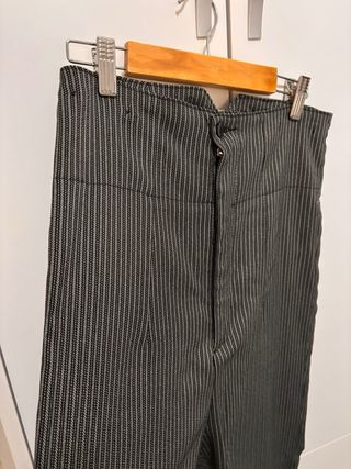 Traje Corto Flamenco Rojo y Negro Talla 40