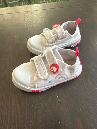 Zapatillas blancas talla 24