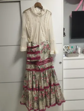 Traje Flamenca Beige  bogambilla