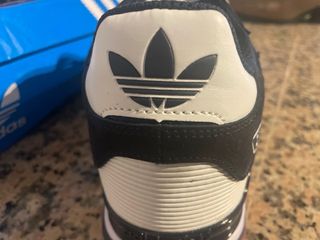 Adidas ZX 750 Bambas Azul/Rojo de segunda mano por 85 EUR en Palau