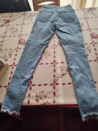 Pantalón tejano chica Talla 34 desgastado