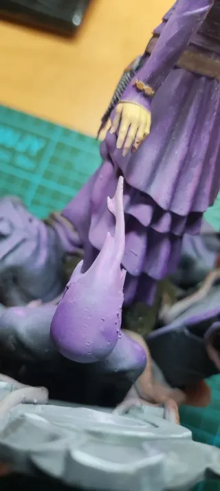 Figura Liliana pintada a mano