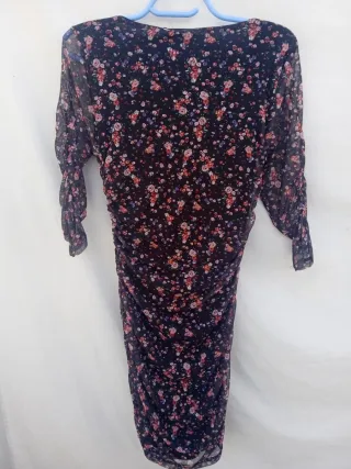Stradivarius Vestido Floral Sin Usar Talla L.