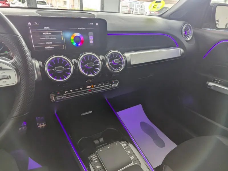Mercedes-Benz GLB 2024, foto 15