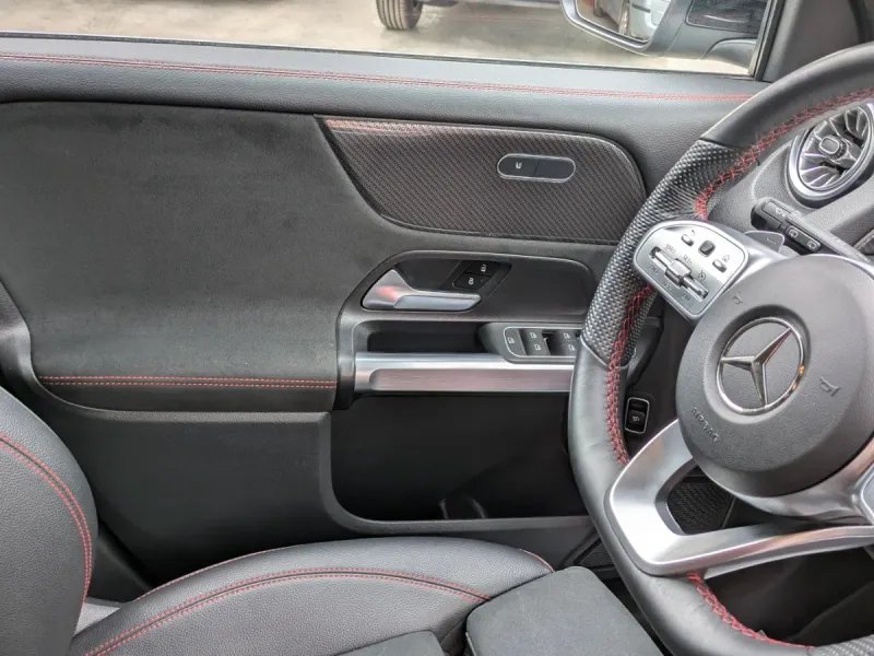 Mercedes-Benz GLB 2024, foto 20