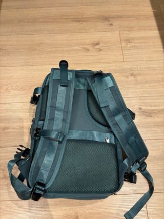 Mochila de viaje color verde azulado