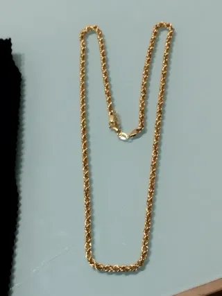 Cadena de oro estilo cordón