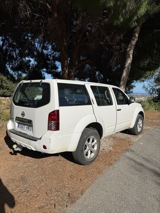 Nissan Pathfinder 2012