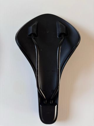 Sillín de bicicleta negro FIZIK