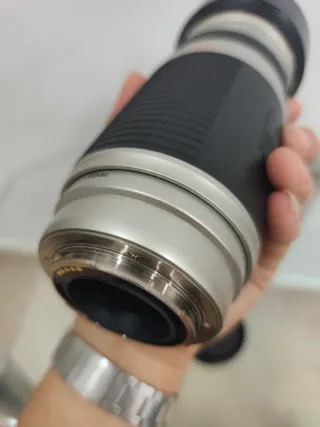 Objetivo Cosina ULTRON 100-400 MM