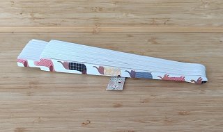 Abanico de madera con perritos teckel