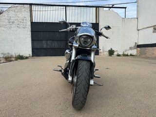 SUZUKI INTRUDER 1800r. 2010