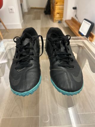 Zapatillas Nike Turf Negras y Turquesa