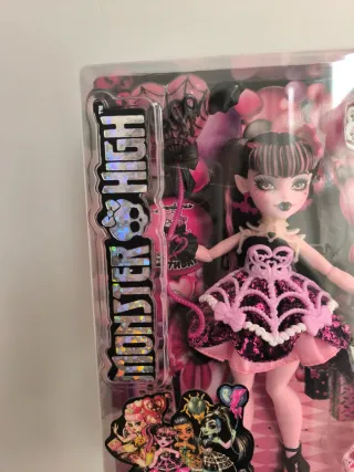 Monster High Draculaura Scary Sweet Birthday