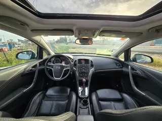 Opel Astra 2010