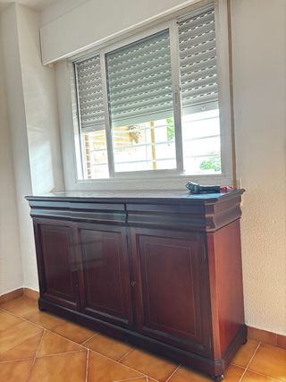 Pack muebles de madera nogal con vitrina