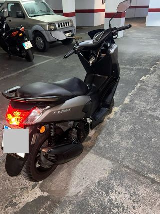 Yamaha NMAX 125 Scooter