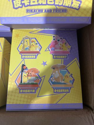 ¡NUEVA! Blind Box Pokémon: Pikachu & Friends