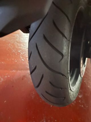 Yamaha XMAX 300 gris