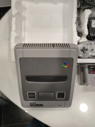 Console Super Nintendo SNES con scatola e 3 giochi