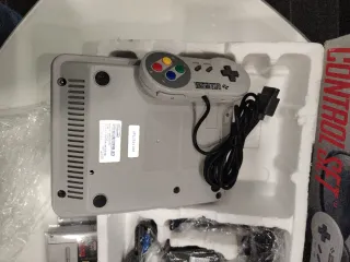 Console Super Nintendo SNES con scatola e 3 giochi