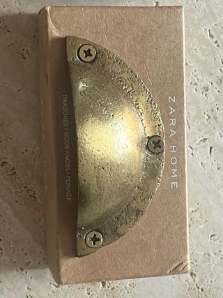 Tiradores Zara Home dorados