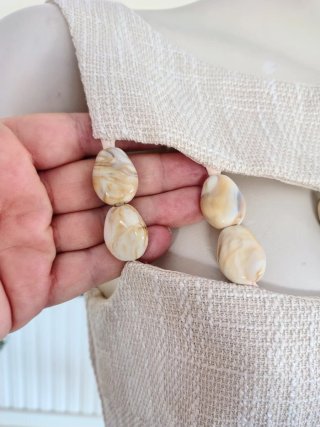 Vestido beige conchas S