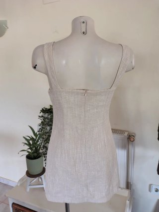Vestido beige conchas S