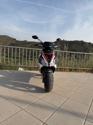Aprilia SR 50 R