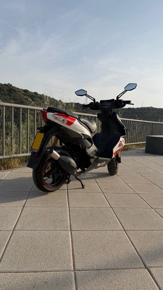 Aprilia SR 50 R