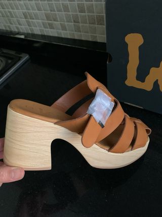 Sandali Lee donna n.40 mai usati
