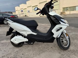 Scooter eléctrica EFUN LIPO 125