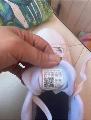 Zapatillas Adidas John Smith blancas y  verdes