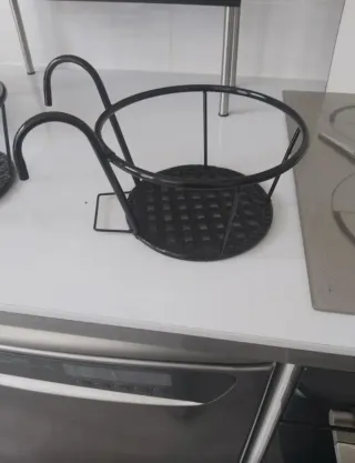 Soporte para macetas colgantes metal.