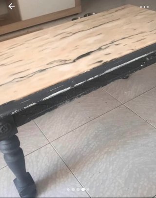 Mesa antigua de mármol y madera