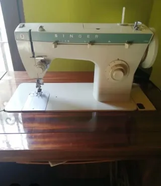 Máquina de coser Singer
