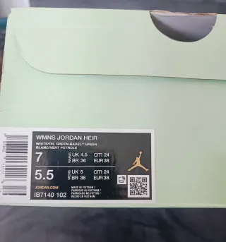 Zapatillas Nike Air Jordan Verdes y Blancas