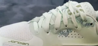 Zapatillas Nike Air Jordan Verdes y Blancas